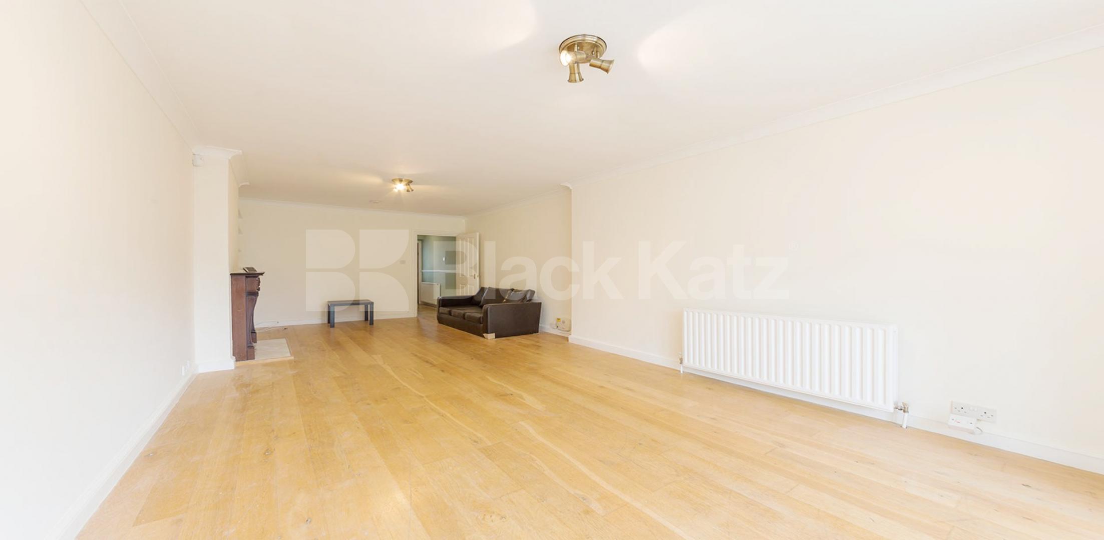 			3 Bedroom, 1 bath, 1 reception Terraced House			 Wormholt Road, Shepherds Bush